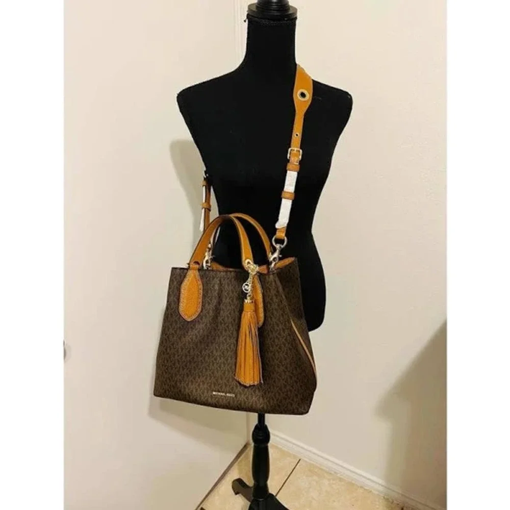Michael Kors‎ Brooklyn Ladies Large Brown Canvas Satchel Bag